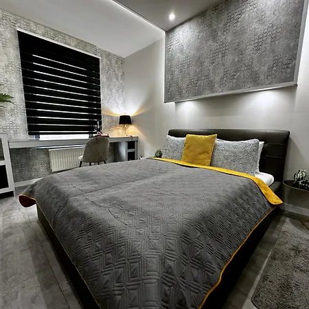 Seasons * بودابست